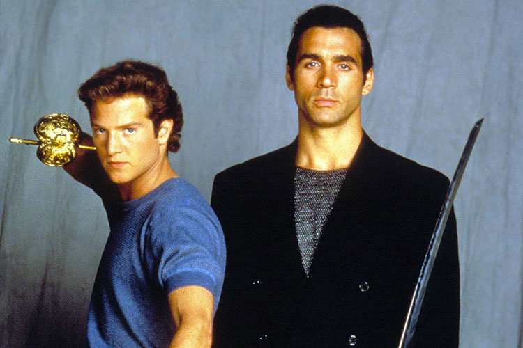 Richie et Duncan dans la série Highlander