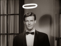 Roger Moore dans Le Saint