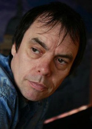 Kevin Eldon