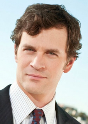 Tom Everett Scott